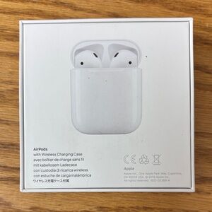 Apple AirPods with Wireless Charging Case - White